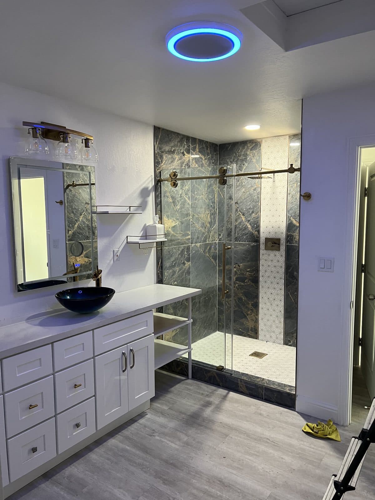 Kitchen & Bathroom Remodeling
